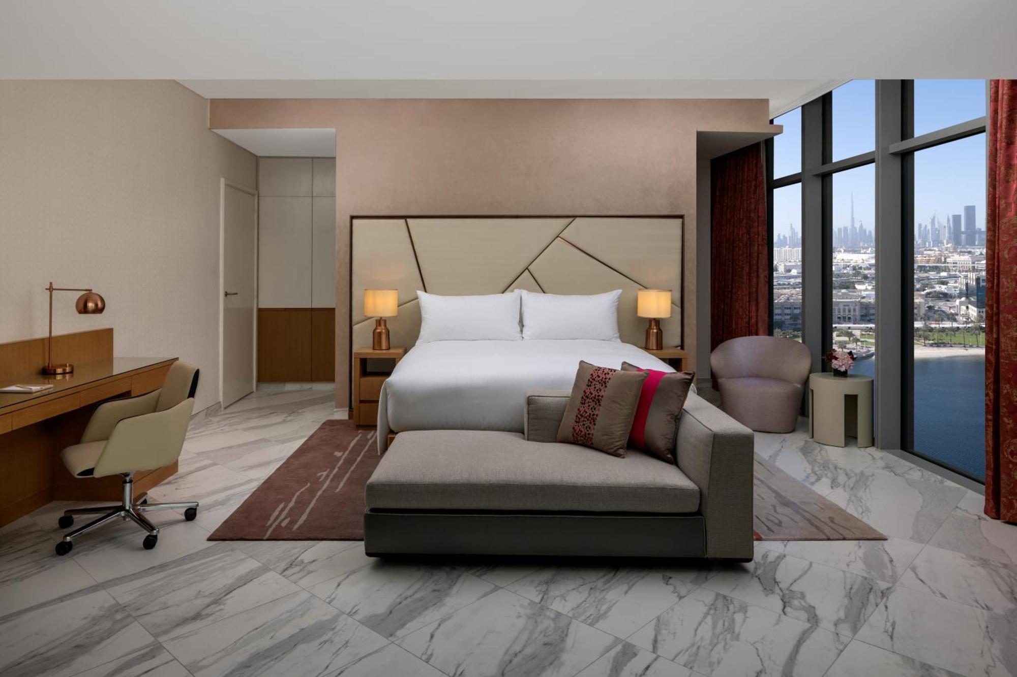 Hilton Dubai Creek Hotel & Residences Exterior foto
