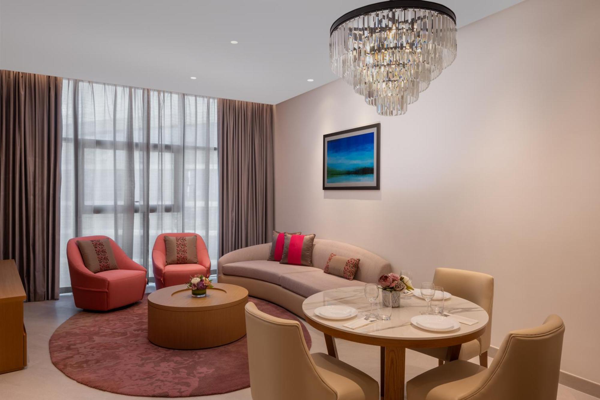 Hilton Dubai Creek Hotel & Residences Exterior foto